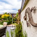 شقة Design In Mit Terrasse