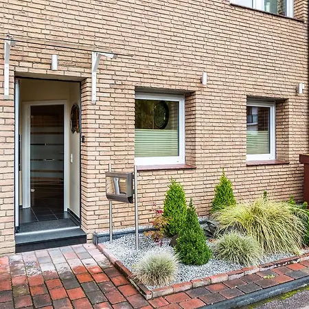 Design In Mit Terrasse Apartment Cologne