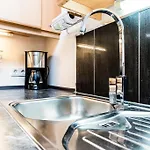 Appartement Design In Mit Terrasse Cologne